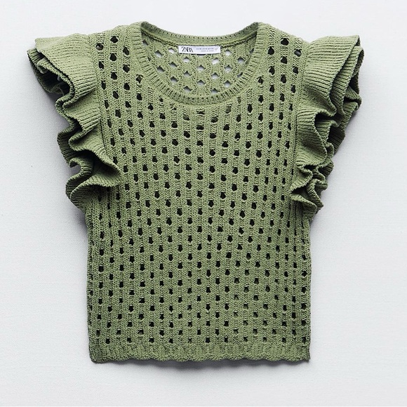 Zara  Green Ruffle Sleeve Top - Picture 1 of 1
